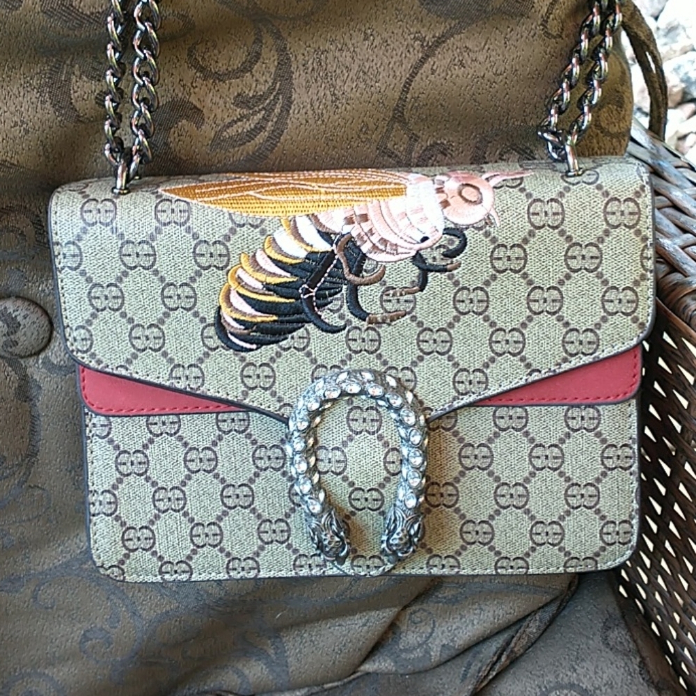 NWOT Gorgeous Convertible Handbag / Crossbody